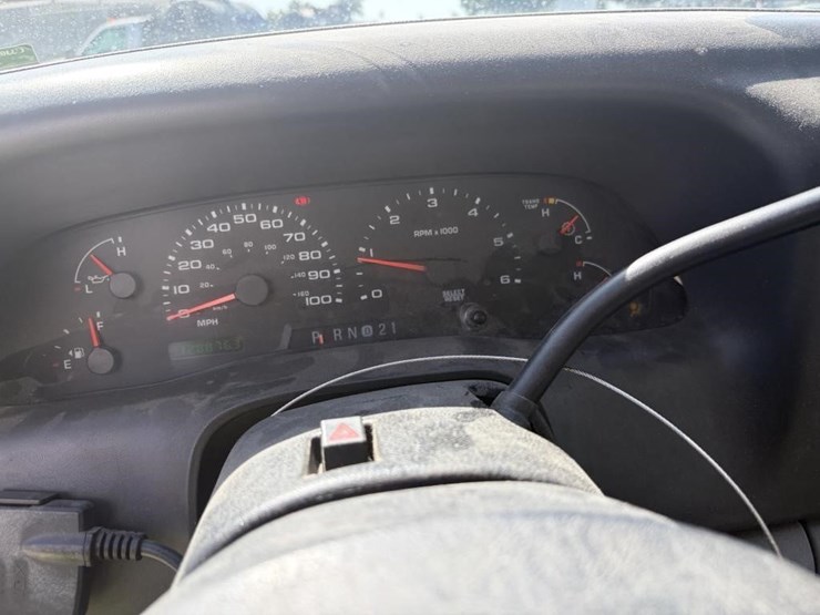 2002-ford-f450-image-15