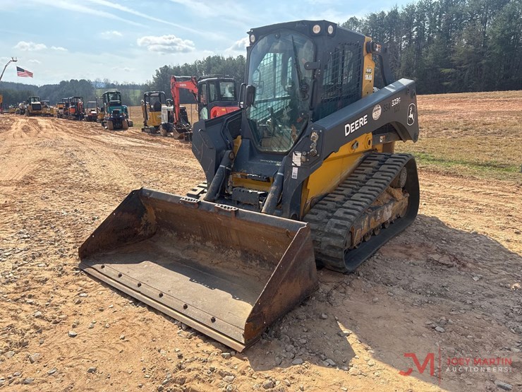 2020-deere-333g-image-7