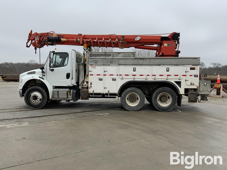 2015-freightliner-m2-106-image-16