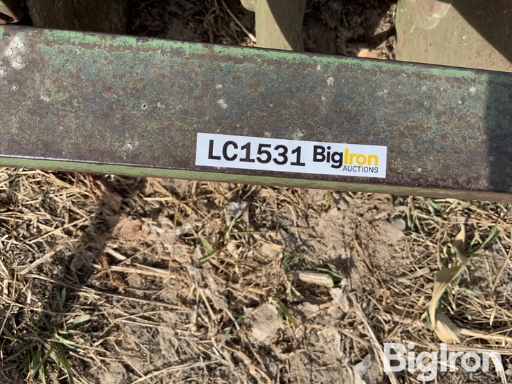 john-deere-12-image-19