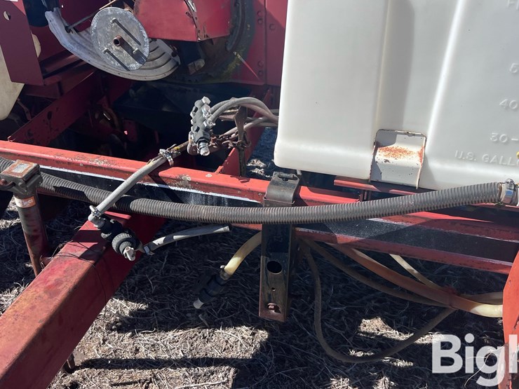 international-800-image-18