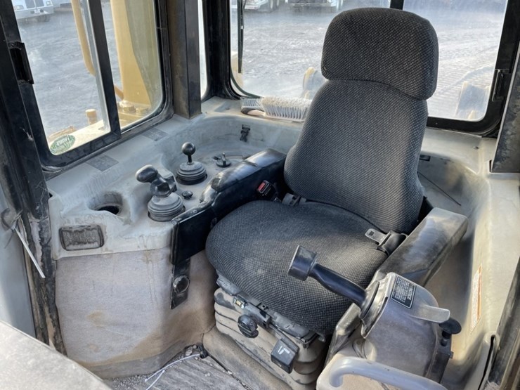 caterpillar-d8r-image-32