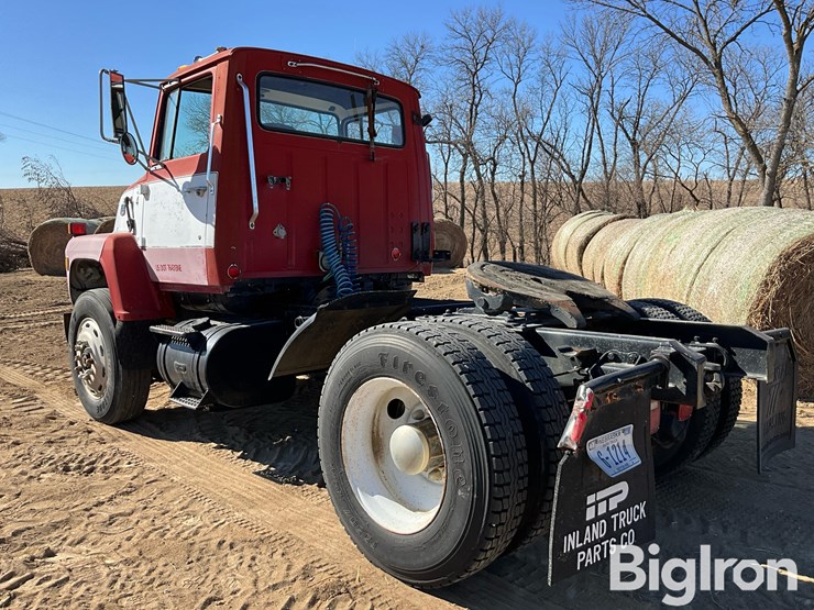 1986-ford-ln8000-image-7