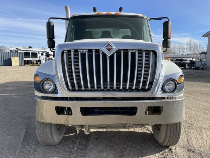 2008-international-7500-t/a-fuel-&-lube-truck-image-8