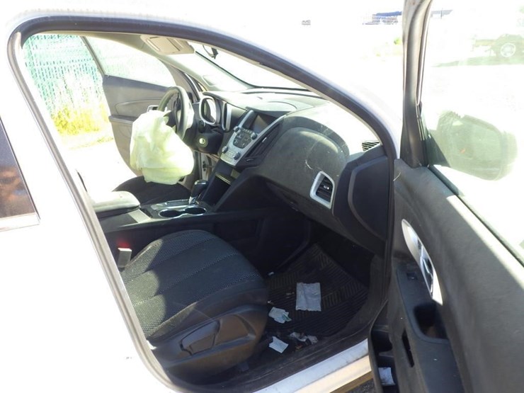 2017-chevrolet-equinox-image-6