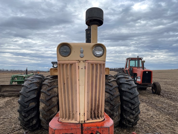 #105-•-case-1030-comfort-king-diesel-tractor-with-duals-image-5