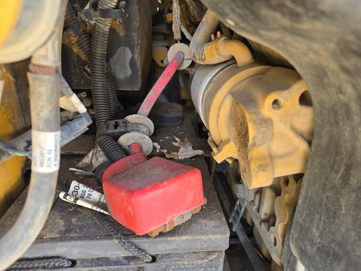 2019-caterpillar-259d3-image-33