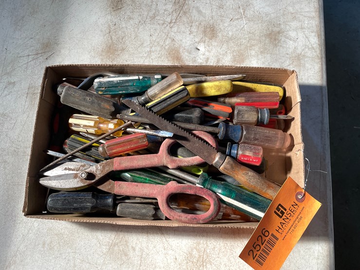 #2526-•-various-screwdrivers-image-2