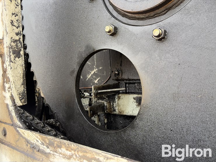 roto-mix-540-14xd-feed-wagon-image-20