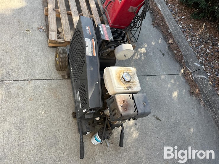 deere-ac2-8gh-image-8