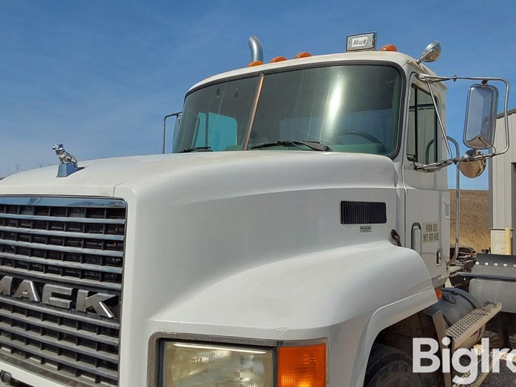 1994-mack-ch600-image-11