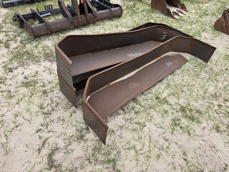 110---(3)-plate-metal-dual-axle-fenders-image-4