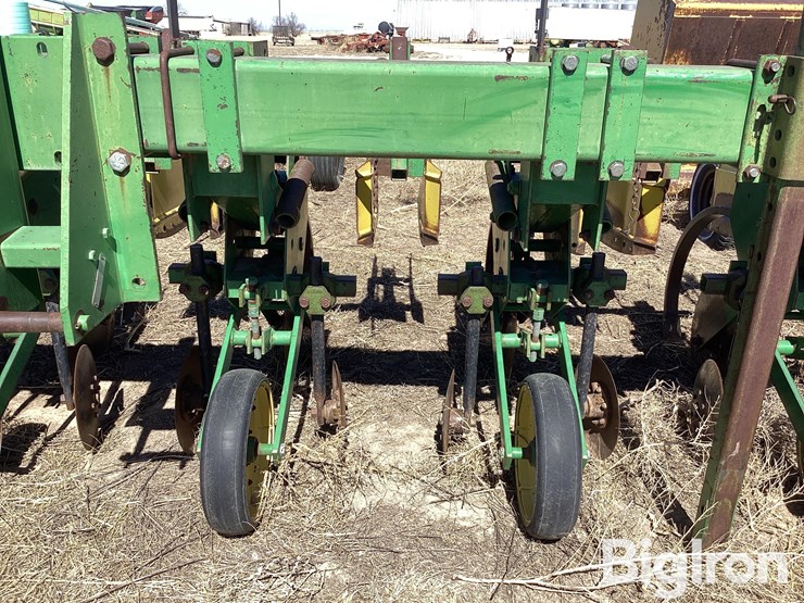 john-deere-885-image-10