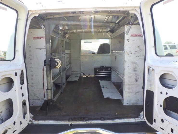 2008-ford-cargo-image-8