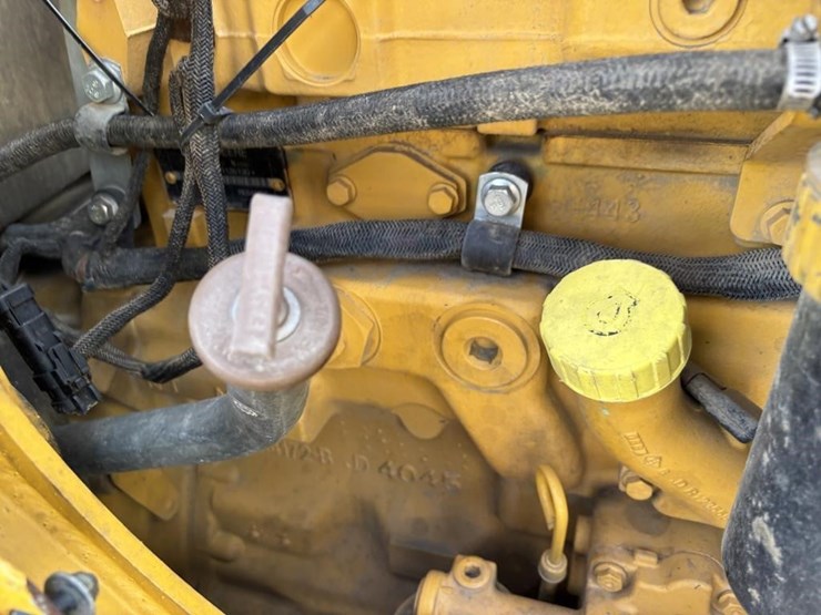 2018-deere-210lep-image-52