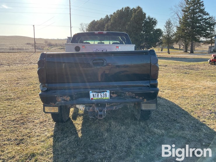 2000-chevrolet-k2500-image-6