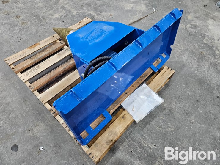 2025-massey-ferguson-730-image-7