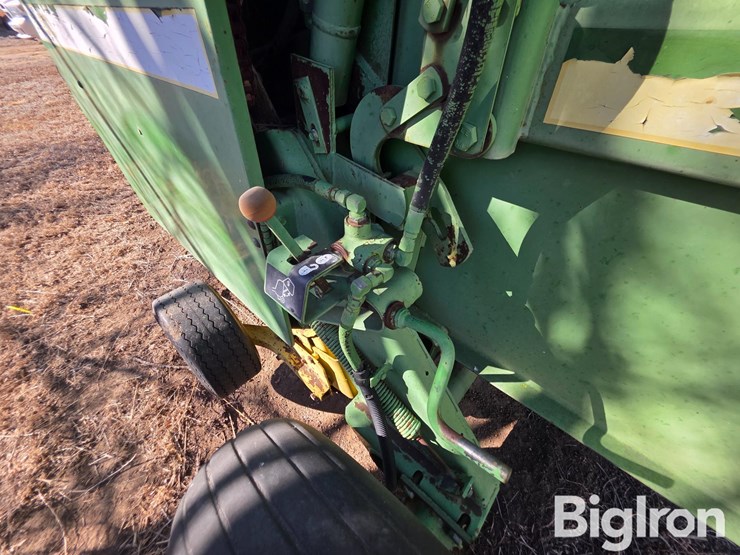 john-deere-530-image-9