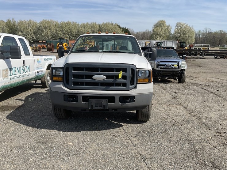 2006-ford-f250-xl-image-2