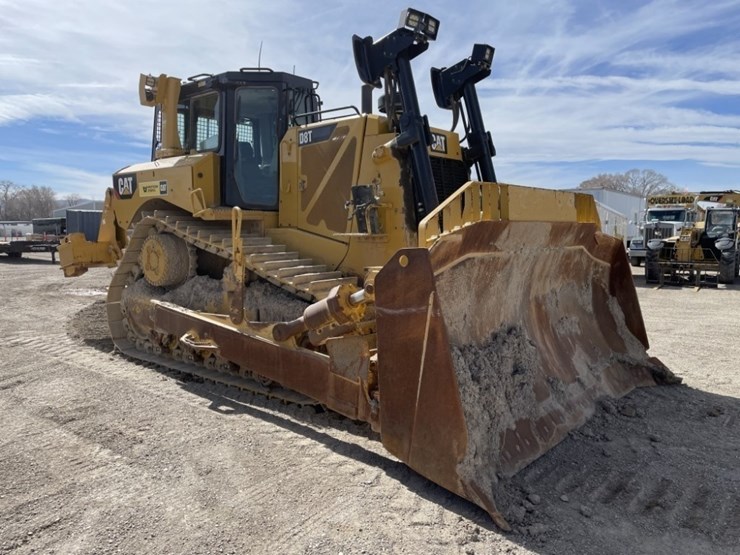 2015-caterpillar-d8t-image-7