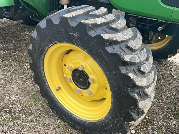 john-deere-3025e-image-3