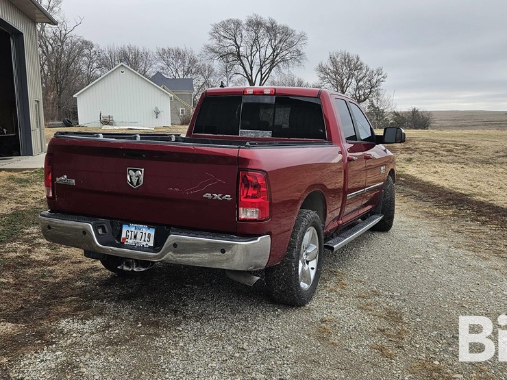 2013-dodge-1500-image-5