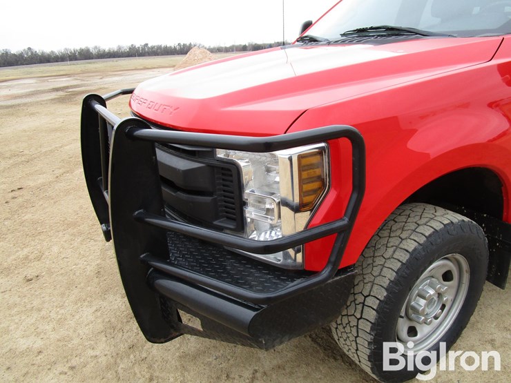 2019-ford-f350-xl-image-14