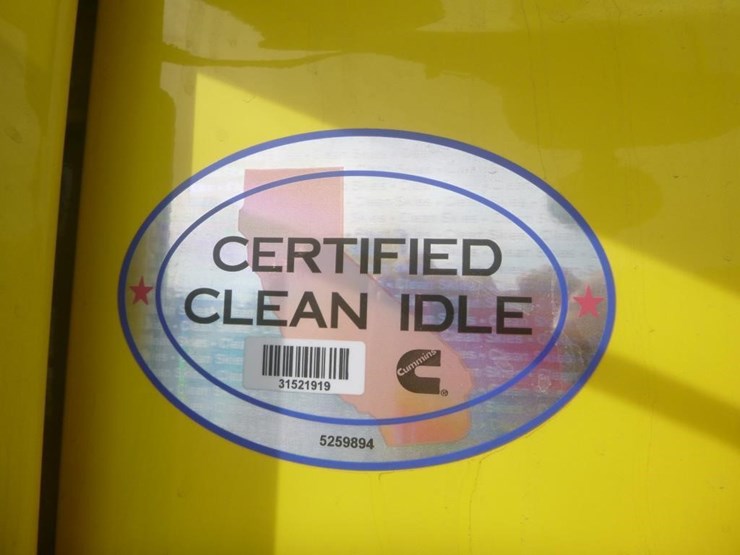 2024-peterbilt-579-image-34