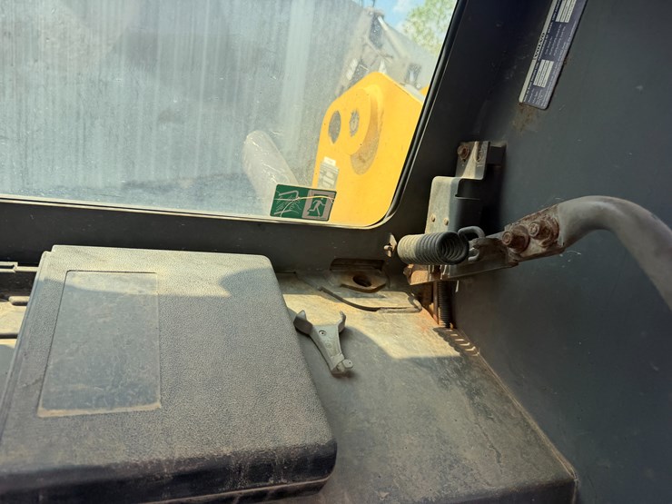 volvo-mc90b-image-59