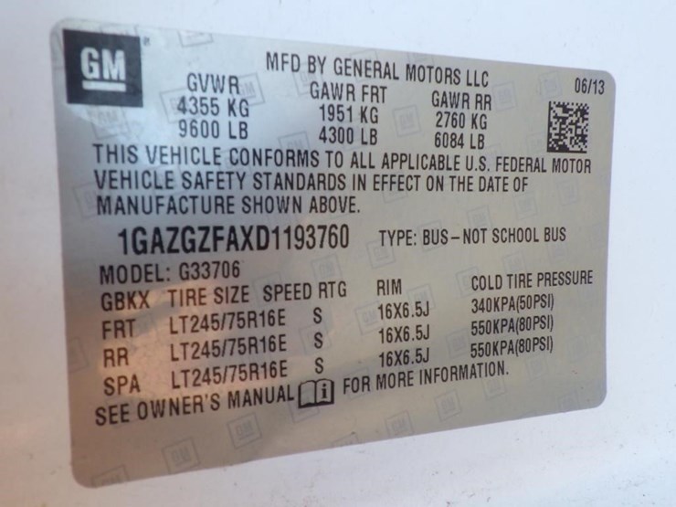 2013-chevrolet-express-3500-image-15