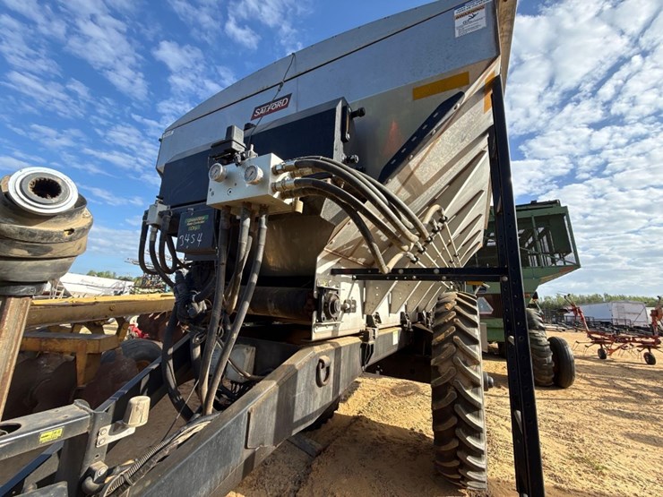 salford-bbi-magnaspread-image-14