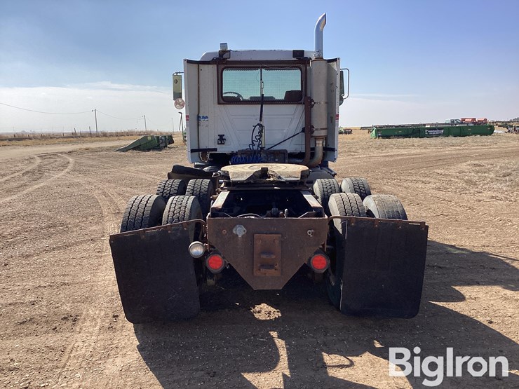 1990-mack-ch613-image-6