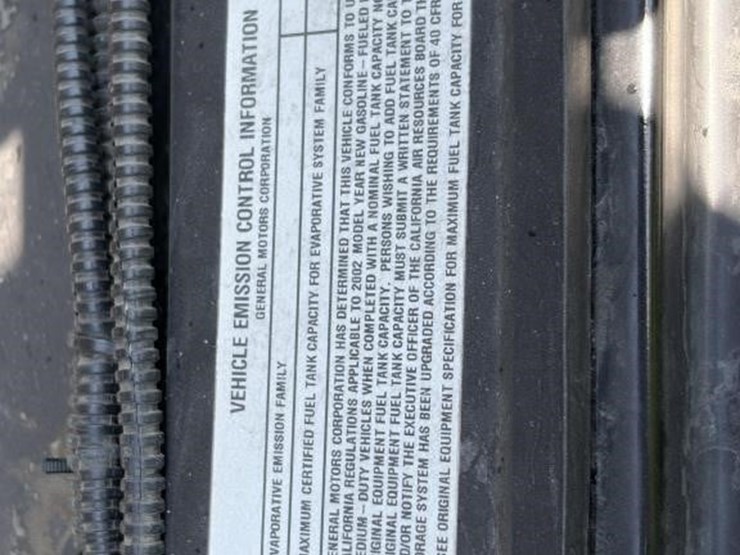 2002-chevrolet-3500hd-image-8