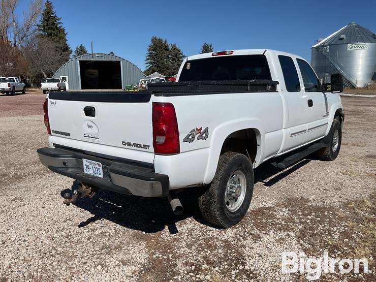 2003-chevrolet-silverado-2500-image-5