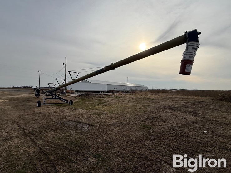 harvest-inernational-h1072-auger-image-7