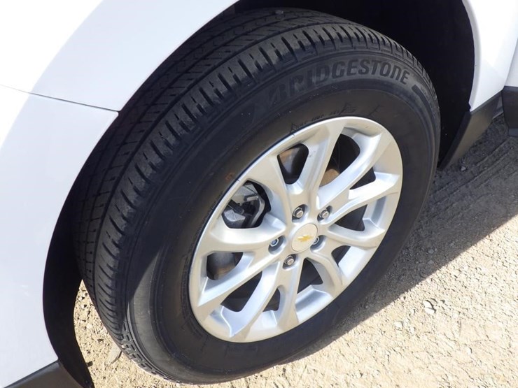 2018-chevrolet-equinox-image-12