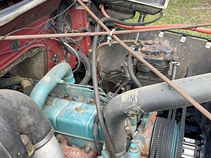 international-s1900-image-18