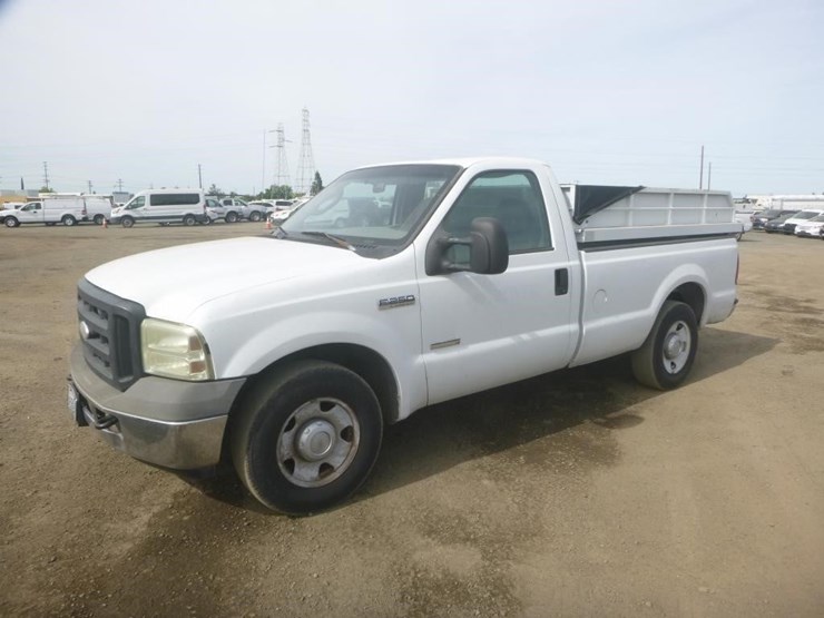 2006-ford-f250-image-1