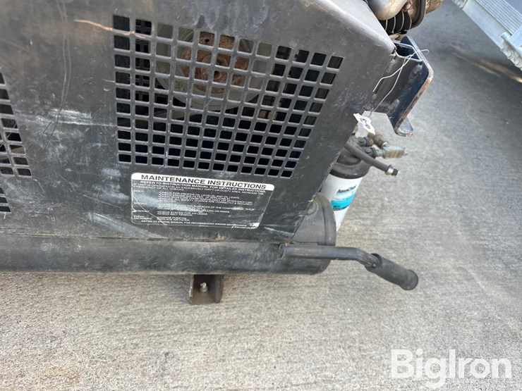 deere-ac2-8gh-image-12