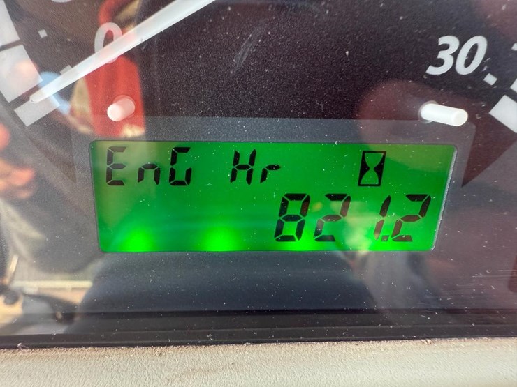 john-deere-3033r-image-48