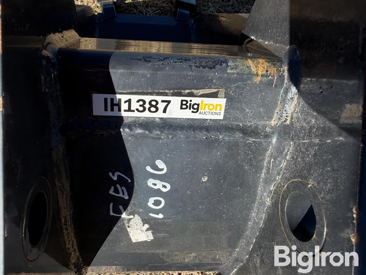 9"-mini-excavator-bucket-image-16