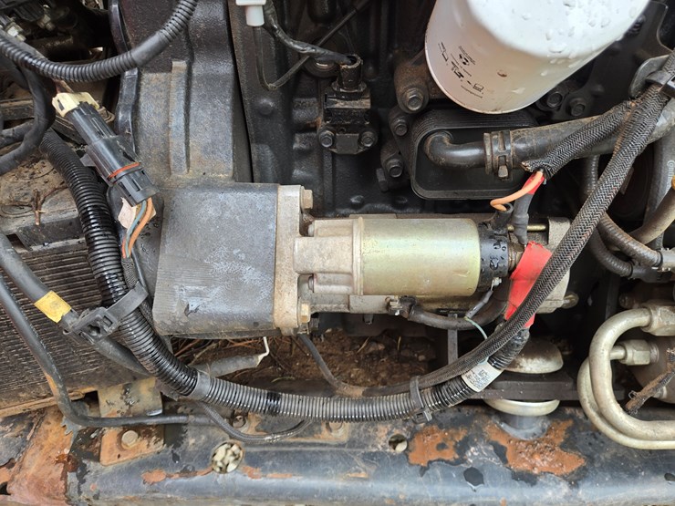 2017-bobcat-s570-image-39