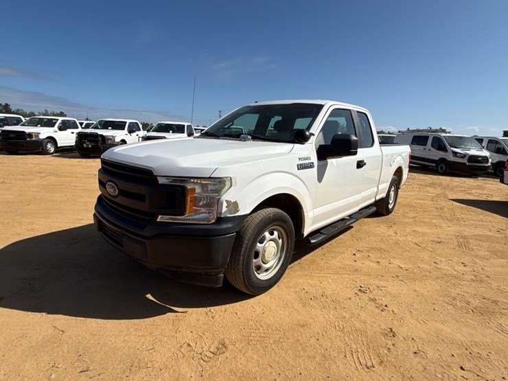 2019-ford-f150-xl-image-2