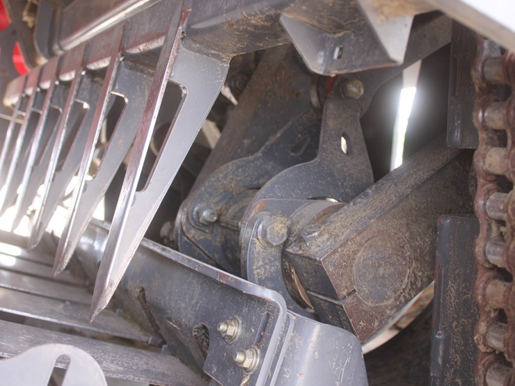 2010-agco-2170-image-88