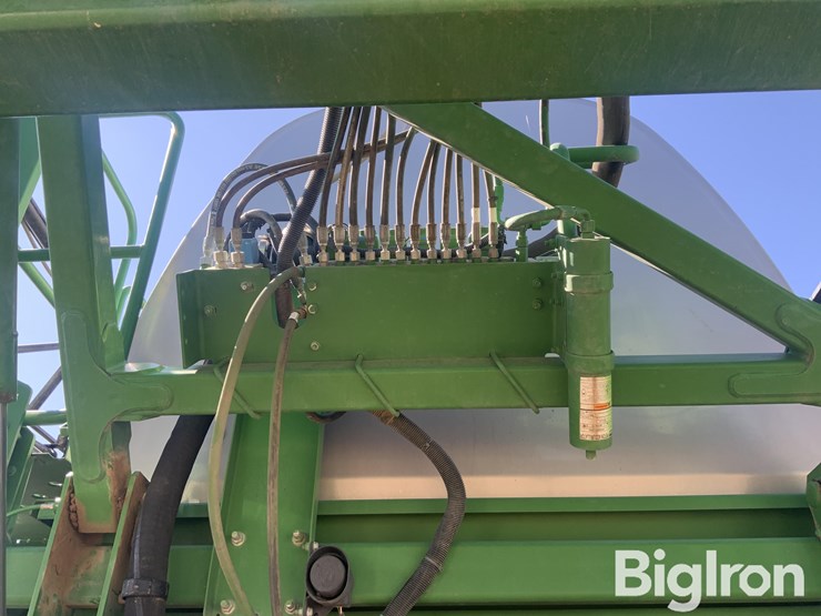 2013-john-deere-4830-image-19