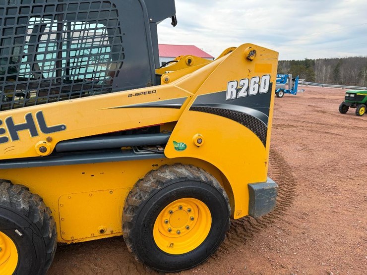 gehl-r260-image-9