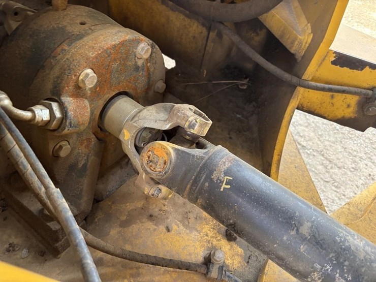 2008-deere-624j-image-26