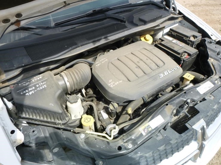 2014-dodge-grand-caravan-image-31