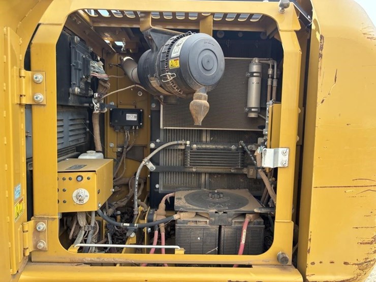 2019-caterpillar-313flgc-image-37