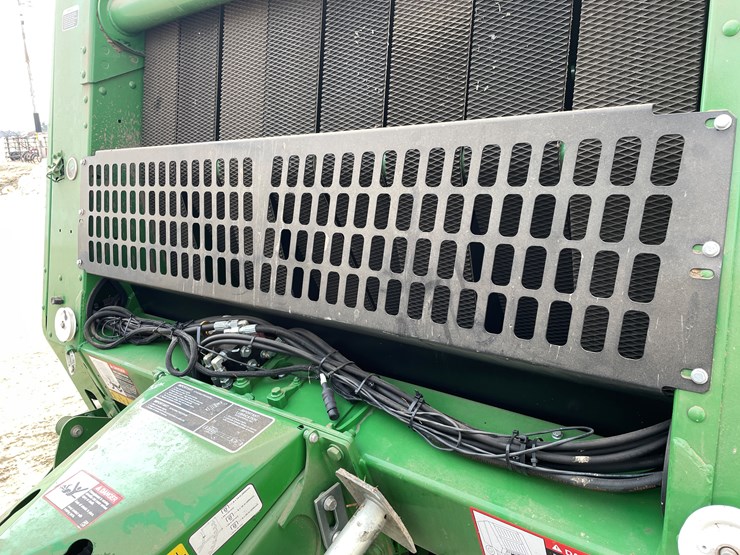 john-deere-560m-image-14